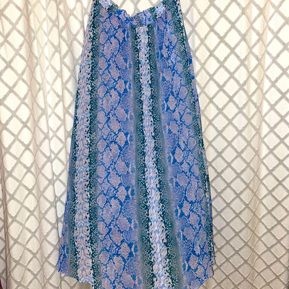 Long pattern skirt